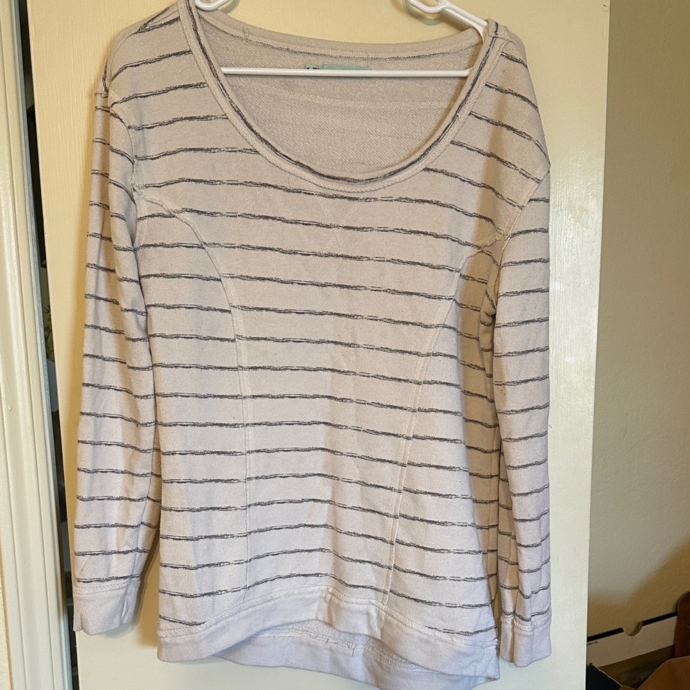 Maurices Light Gray Knit Sweater